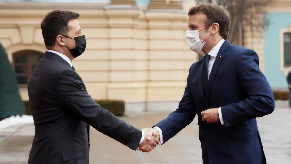 Зеленский и Макрон провели встречу в Киеве 8 февраля