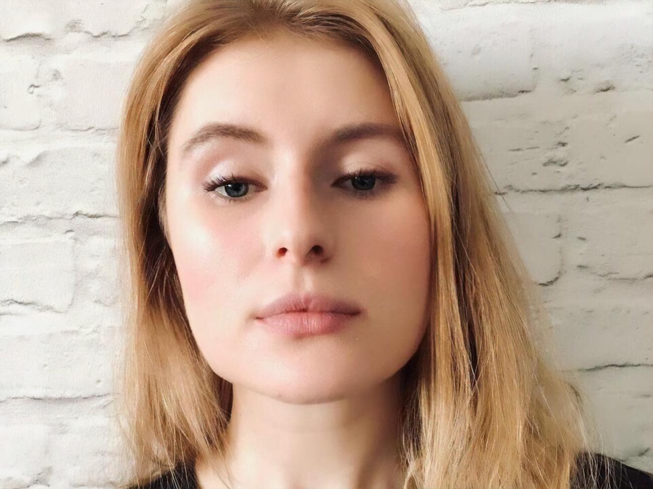 Анна Шукшина показала занятия спортом