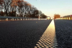 В общей сложности в Украине в прошлом году по президентской программе "Большое строительство" было построено и отремонтировано 5098 км дорог государственного значения и 2190 км – местного