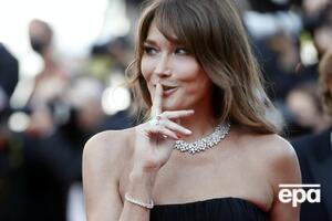 Бруни вышла замуж за Саркози в 2008 году