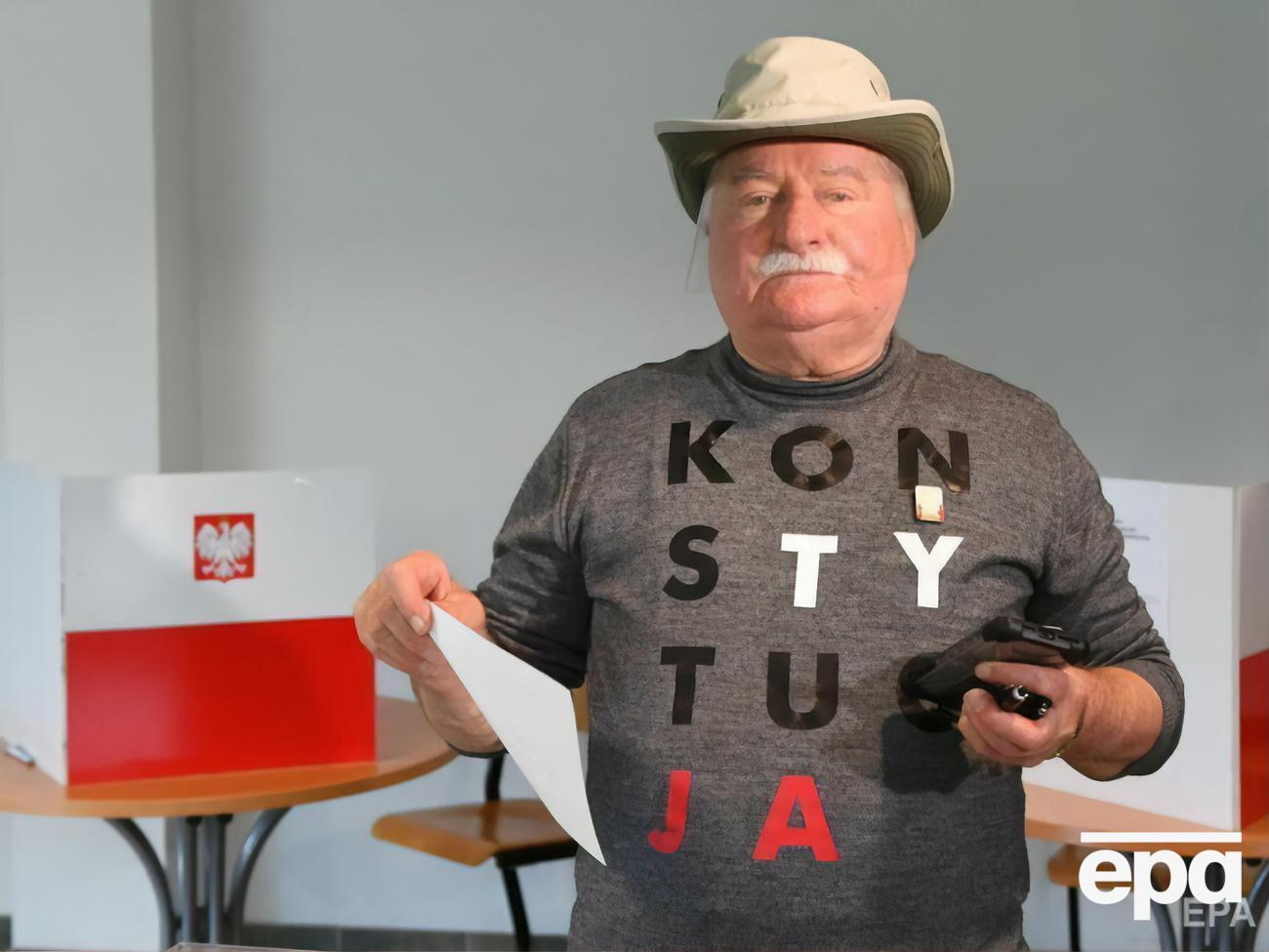 Путин зашел слишком далеко, считает Валенса