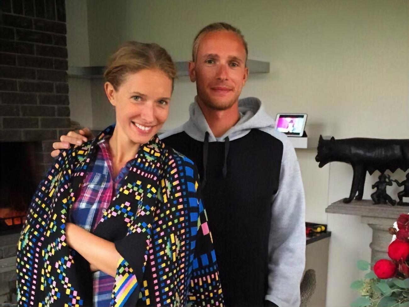 Брат Кати Осадчей Владимир занимается вейксерфингом