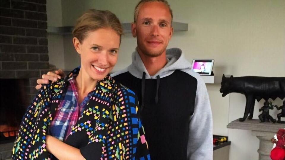 Брат Кати Осадчей Владимир занимается вейксерфингом