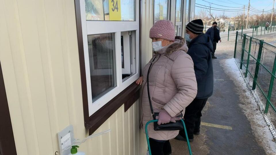 Із семи КПВВ на Донбасі працюють лише "Станиця Луганська" і "Новотроїцьке"