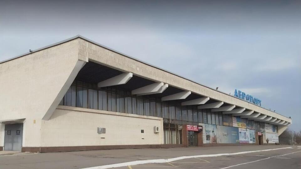 Оккупанты, по данным очевидцев, захватили аэропорт Херсона