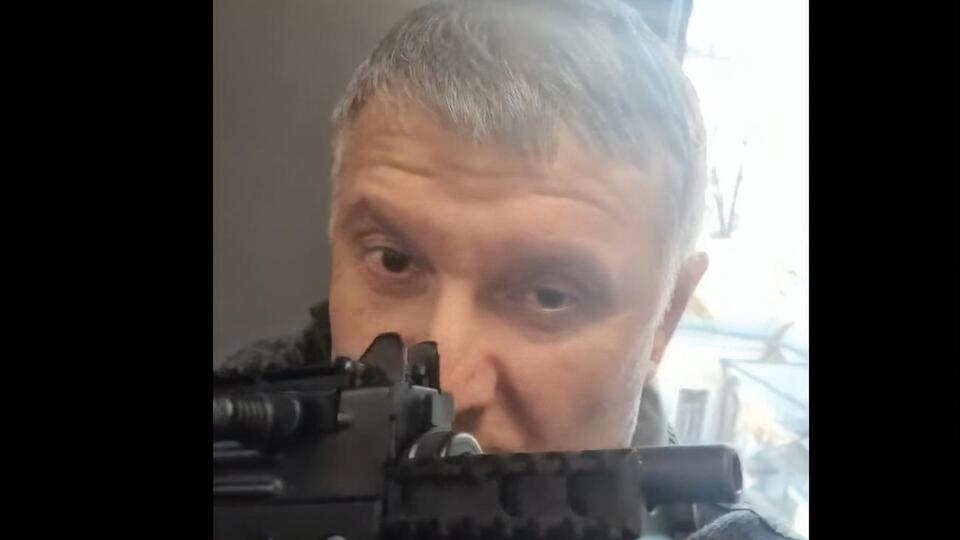 Аваков: Хотите флешмоб? Тысячи и миллионы украинцев будут защищать свою землю