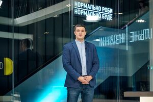26 февраля министр обратился в Twitter к основателю компании SpaceX Илону Маску с просьбой предоставить Украине станции Starlink
