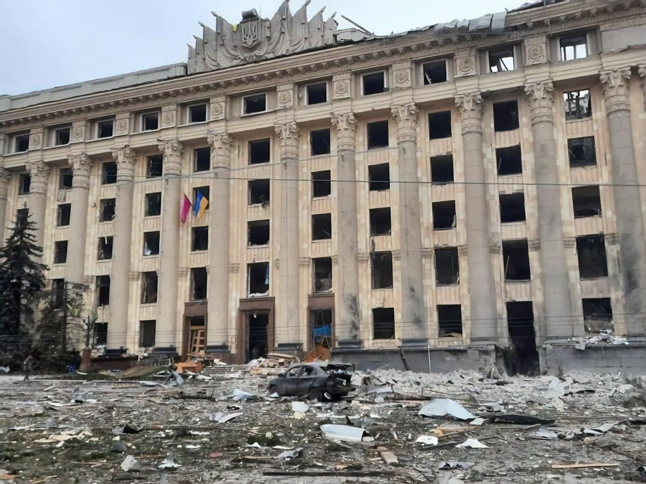 Російські окупанти обстріляли центр Харкова
