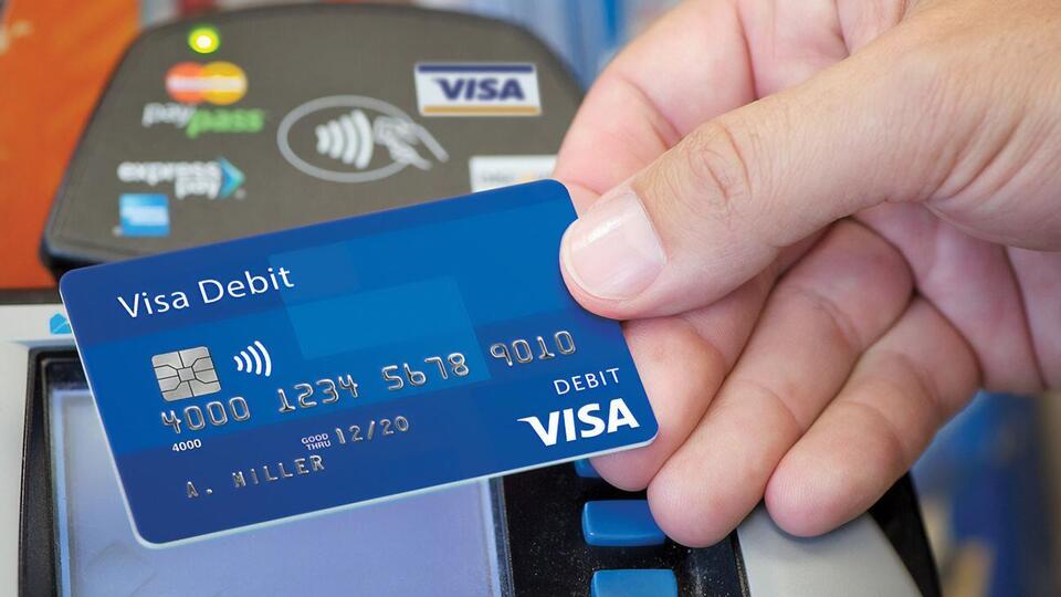 Visa и MasterCard в своих обращениях объявили, что потратят по $2 млн на гуманитарную помощь Украине