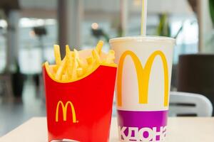 McDonald's оголосив про тимчасове закриття своїх ресторанів у РФ