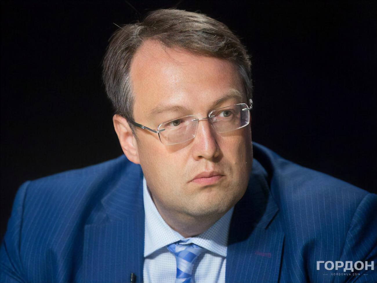 Геращенко: Потрібно бити росіян скрізь. На землі та в повітрі, знаходити і знищувати