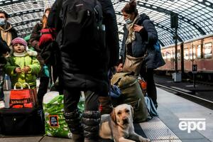 Выехать из Украины в другие страны хотят 2% опрошенных