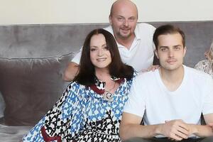 Син та онук Ротару 7 березня намагалися покинути Україну на надувному човні