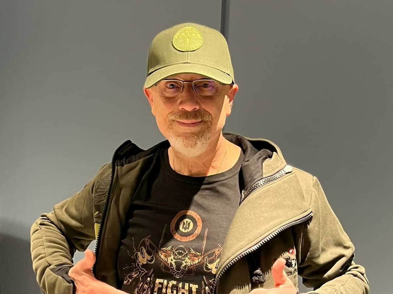 Резников:&nbsp;Я настоятельно советую каждому российскому солдату проследовать прямо за российским кораблем или сдаться в украинский плен, пока не поздно