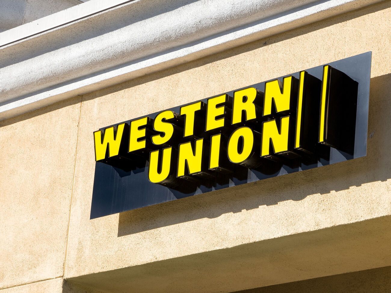 Після початку повномасштабного вторгнення РФ в Україну із країни-агресора стали масово йти міжнародні компанії