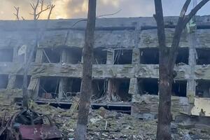 9 марта российские оккупанты нанесли авиаудар по роддому и детской больнице в Мариуполе