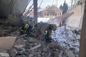 Унаслідок вибуху сталася руйнація будівельних конструкцій будівлі на рівні другого і третього поверхів