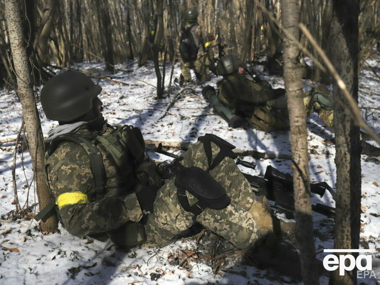 Українські військові зупинили просування російських окупантів на кількох напрямках