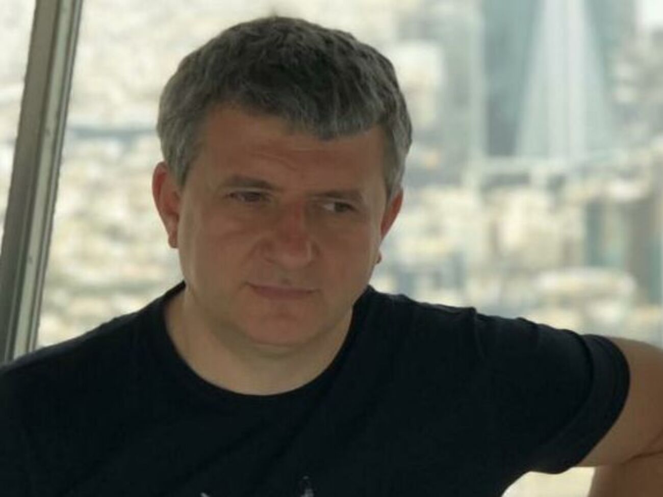 У багатьох людей запаси коштів на місяць-два. Чим їх годувати? Це головне питання сьогодні