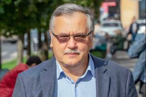 Гриценко (на фото) заявил, что Путин действует по провокационной схеме Гитлера