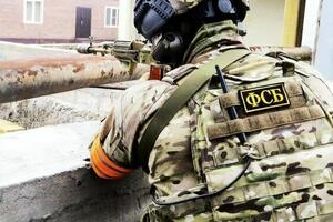 По данным журналистов, руководство 5-й службы ФСБ отправили под домашний арест