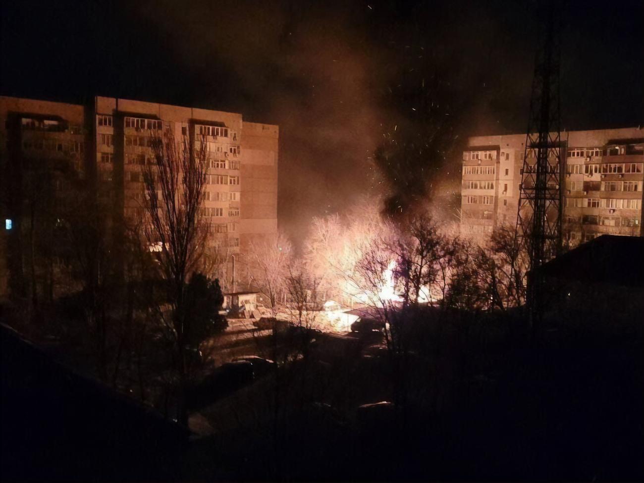 У Миколаєві пошкодили низку цивільних об'єктів