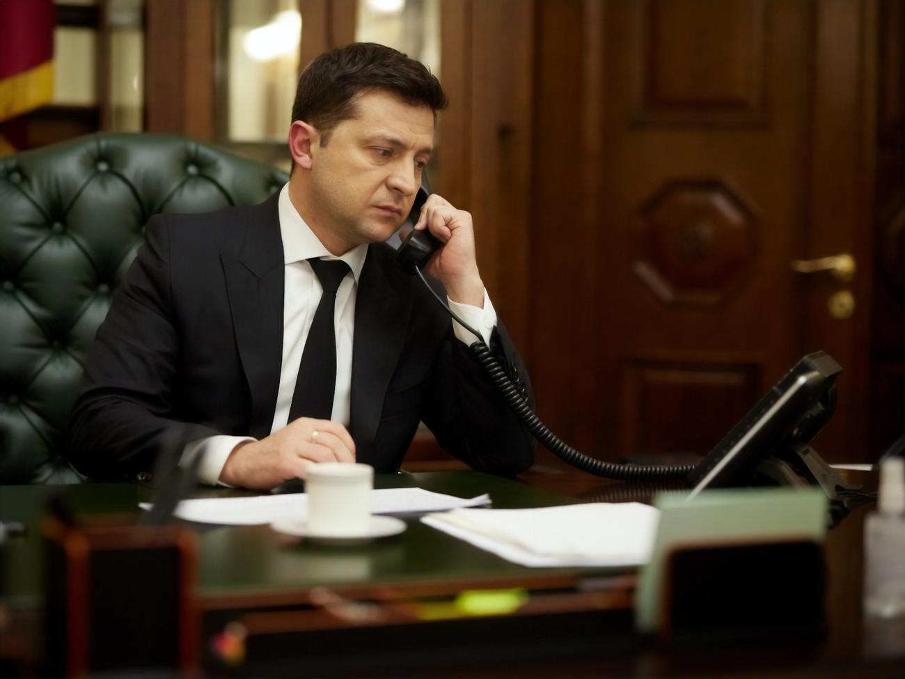 Зеленский разговаривал с американским коллегой&nbsp;49 минут&nbsp;