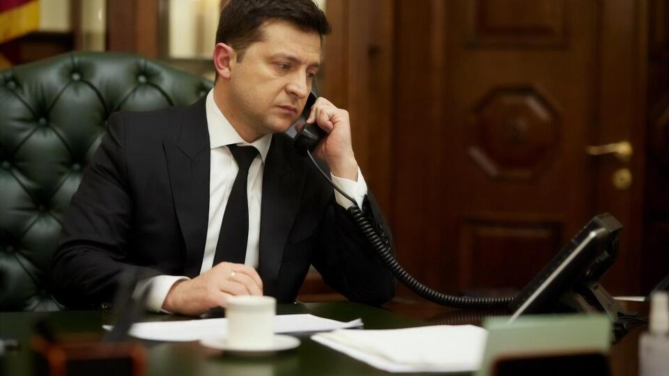 Зеленский разговаривал с американским коллегой 49 минут