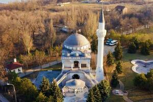 Мечеть в Мариуполе подвергается обстрелам