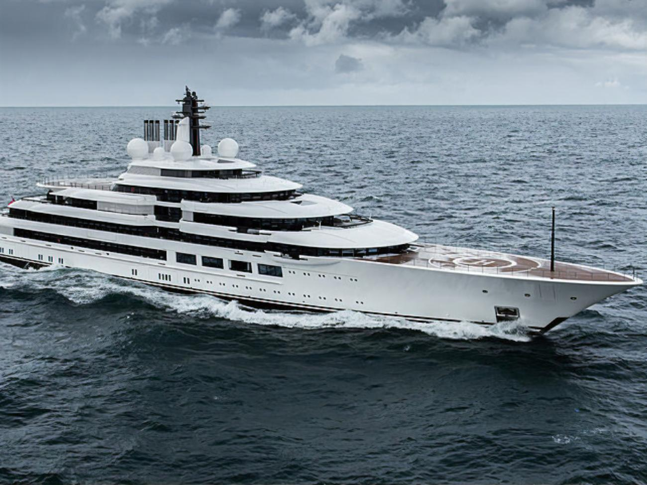 США устанавливают, кому принадлежит яхта