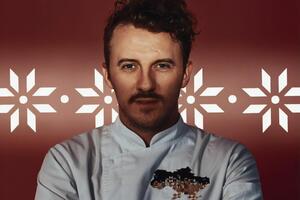 Ранее Клопотенко организовал точки, где готовят еду для бойцов ТРО