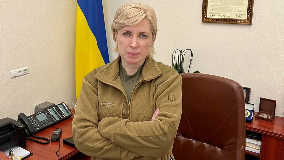 По словам Верещук, люди, которые воспользовались гуманитарными коридорами, сейчас находятся в безопасности