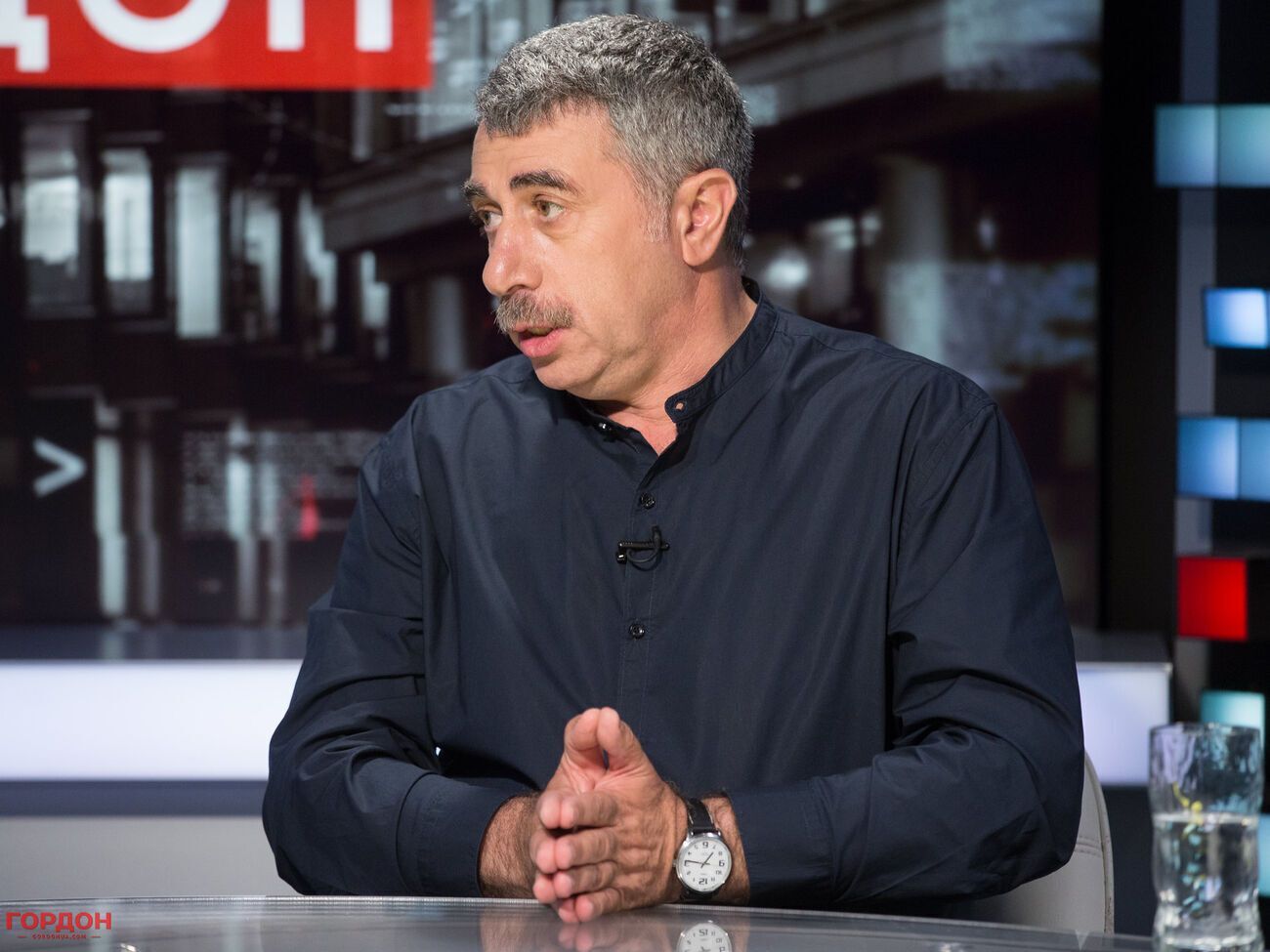 Комаровский считает, что россияне на улицы не выйдут