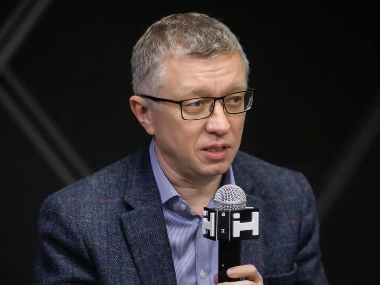 Потенциальные компенсации от РФ – ее замороженные золотовалютные резервы и арестованные активы. Но за них придется побороться