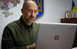 Шмыгаль: Мы будем просить все страны и ответственные бизнесы прекратить финансировать бюджет России