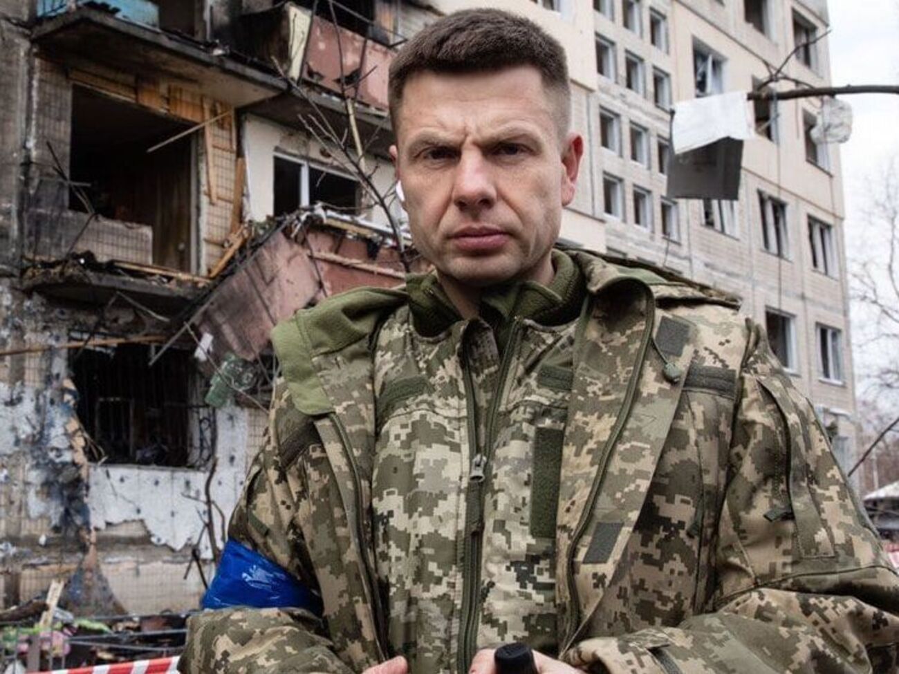 Усі, у кого хоч трохи мізків вистачає, рвонули геть із Росії. Тікайте, поки можете. Бо куполом причавить