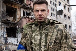 Усі, у кого хоч трохи мізків вистачає, рвонули геть із Росії. Тікайте, поки можете. Бо куполом причавить
