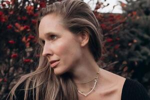 Осадчая: Я никогда не была в Мариуполе и после победы приеду к вам клеить обои и белить потолки в новеньких домах