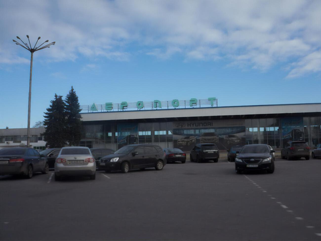 На відновлення аеропорту знадобиться багато часу