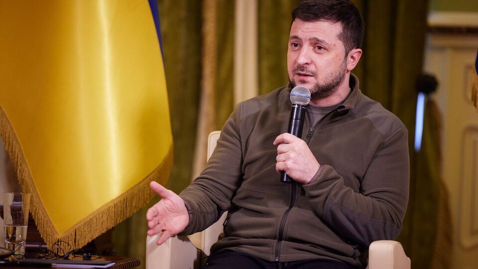 Зеленский: Россию оставляют все, кто просто хочет жить