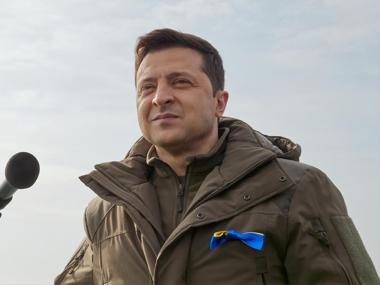 Зеленский обратился к россиянам на русском языке