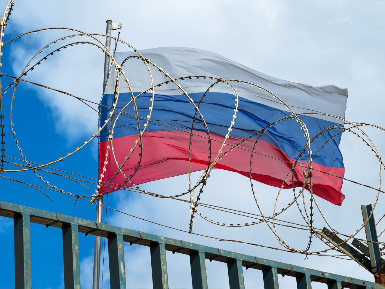 49% громадян вважають, що метою РФ була окупація України та приєднання її до Росії