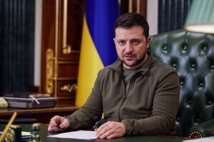 Зеленский призвал российских чиновников увольняться