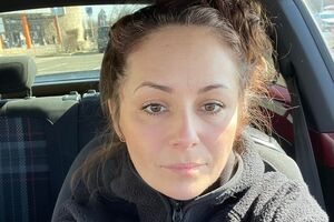 Малахова: Я не хочу, чтобы защитники, которые должны обезвредить врага, носились с носилками со мной, не хочу, чтобы мои руки и ноги, и без того очень уставшие, медики собирали по территории