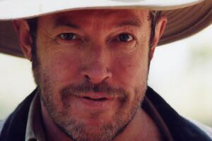 Макаревич: Все бьются над загадкой символа Z. А вы наклоните его слегка набок