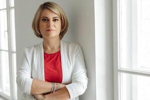 У Беларуси появляется все больше возможностей стать нормальной, демократической страной. И Путин, и Лукашенко сегодня активно роют себе могилы