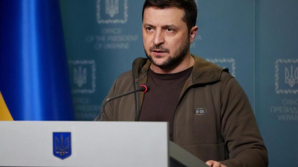Зеленский: Ради мира для нас делегация Украины разговаривает с делегацией России