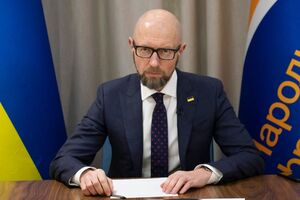 Нацистская путинская власть финансирует войну за счет газа и нефти. Американцы, британцы, канадцы ввели эмбарго. Теперь решение – за Евросоюзом