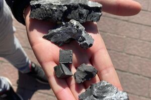В детскую больницу прилетели обломки ракеты