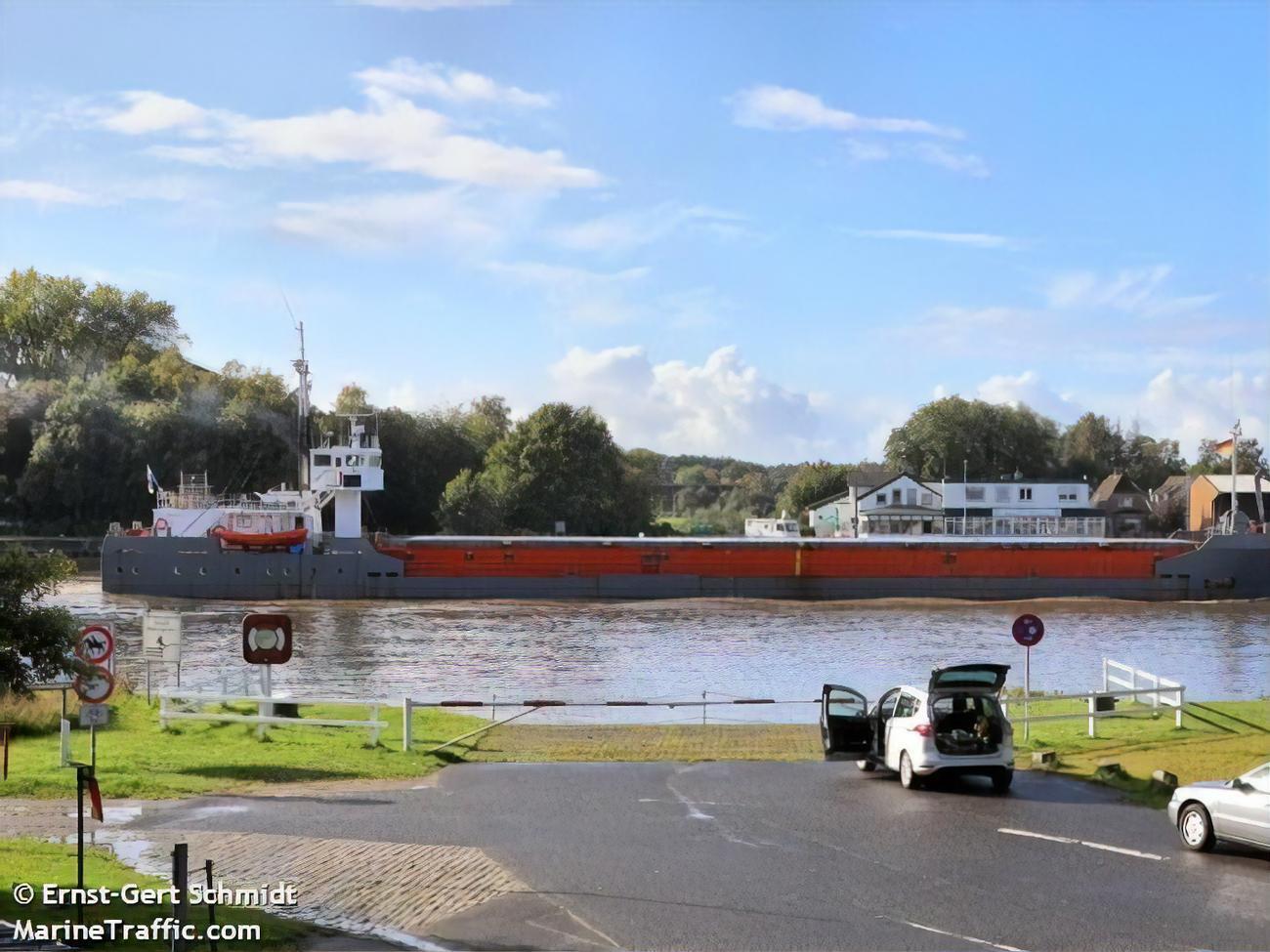 Судно Helt в результате атаки оккупантов раскололось и затонуло